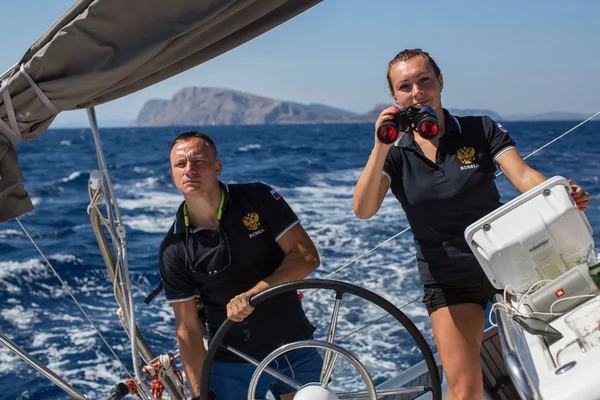 Sailors participate in regatta