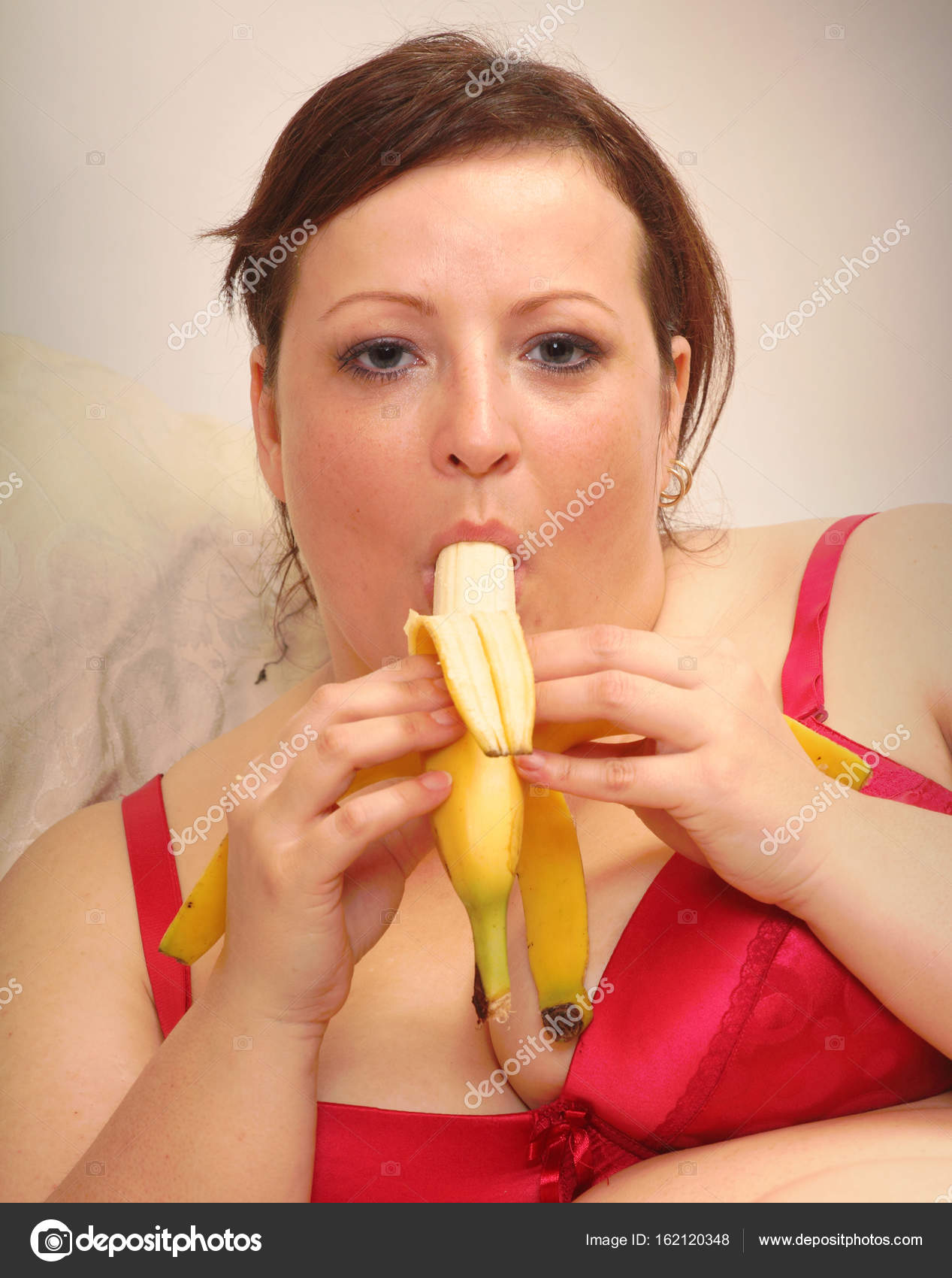 Жирная баба на банановой диете 