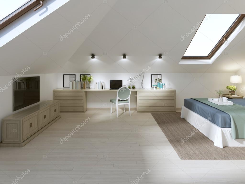 Enorme camera da letto sul soppalco in stile moderno — foto stock ...