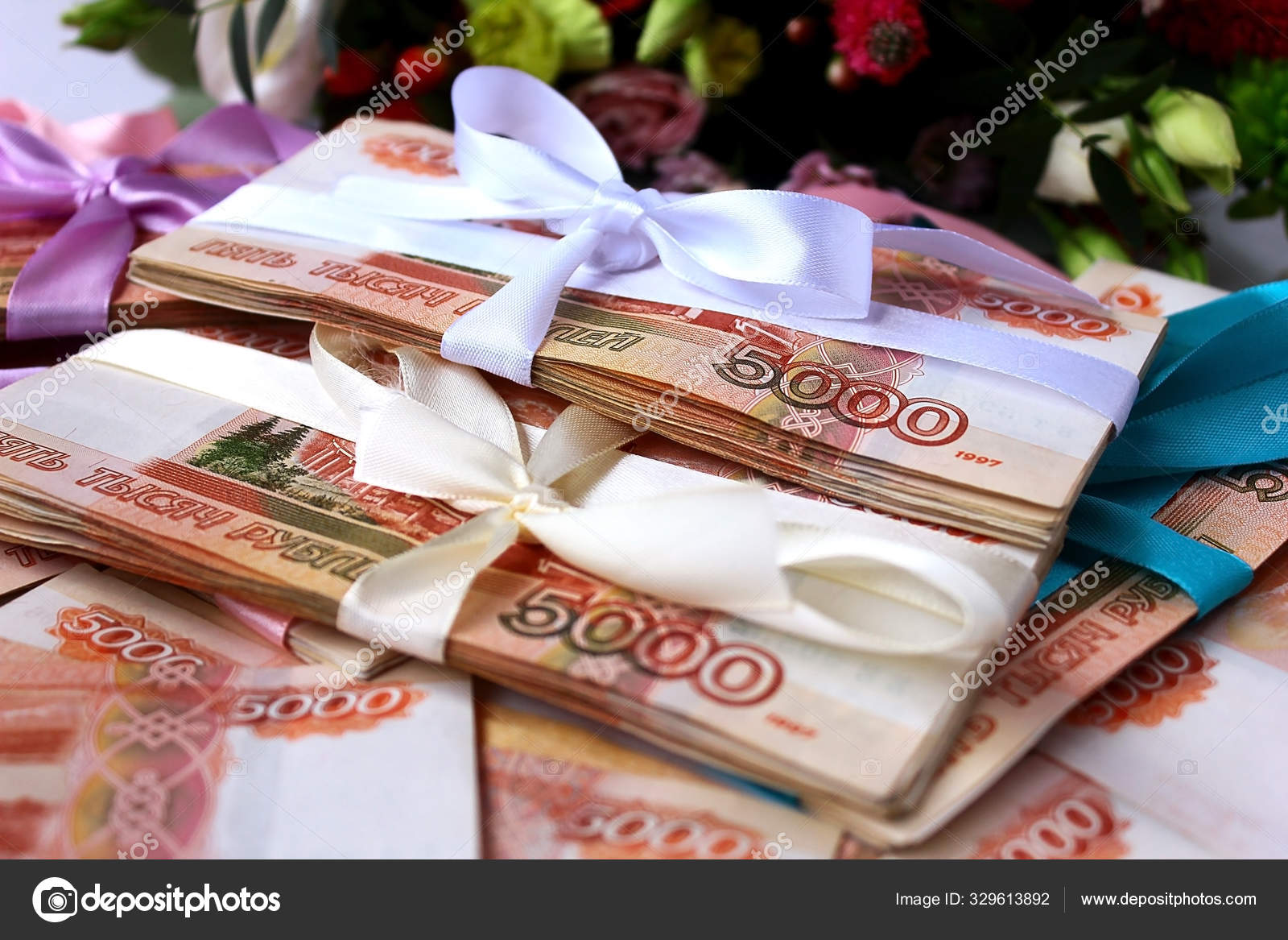 Деньги в подарок рубли