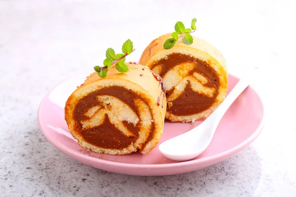 Swiss roll with condensed milk