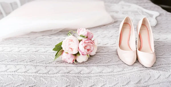 Wonderful wedding high heel shoes