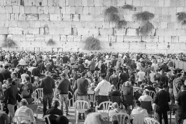 Selichot (Jewish penitential prays) in the Western Wall