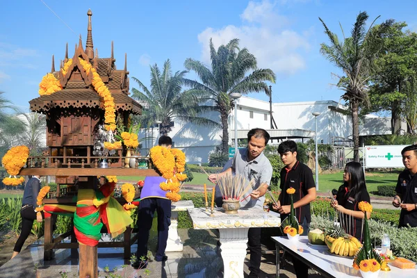 Thai people  to respect the spirit to pray for good luck