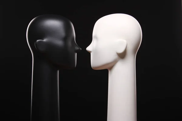 Black and white unisex mannequin heads