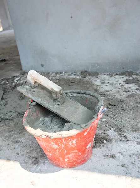 Concrete and plaster mix tray