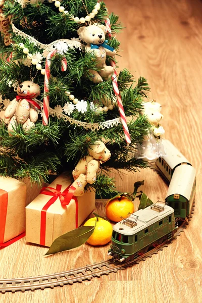 Train under tree gift