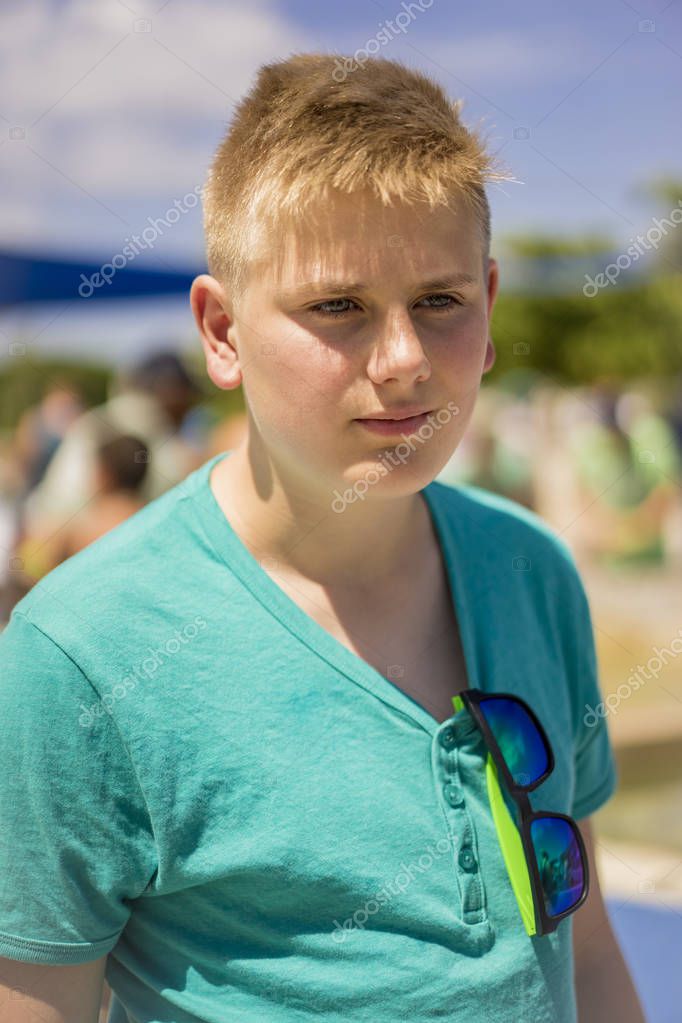 Shirtless gay boy bodies M m gay free spanking stories