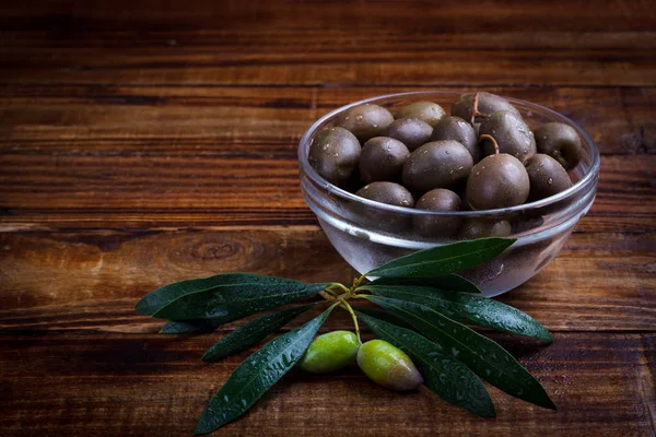 Purple marinated olives