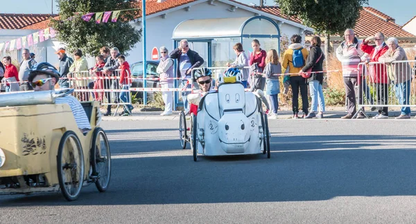 Drivers pedal car for a traditional race