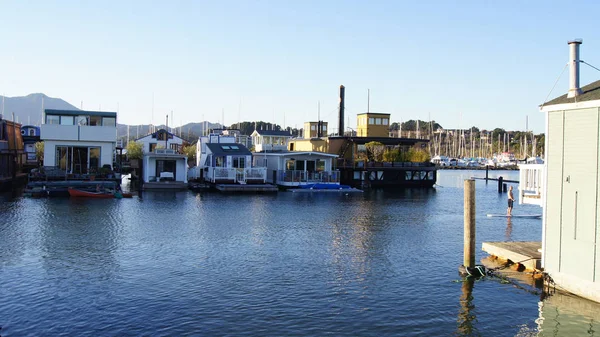 SAN FRANCISCO, USA - OCTOBER 4th, 2014: A community on the water in Sausalito, Floating Homes in Northern California