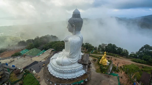 Rain fall on big Buddha statue