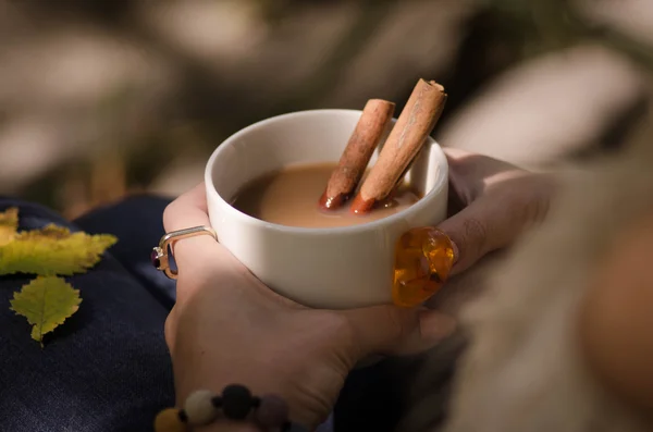 The first autumn day - coffee, canela and rings