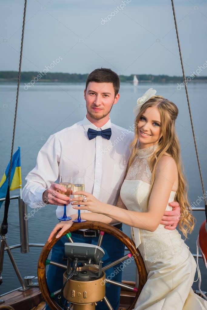 скачать happy together