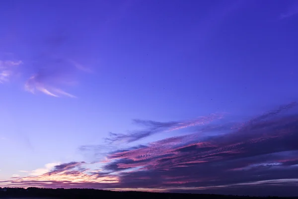 Pôr do sol bonito no lago — Fotografia de Stock