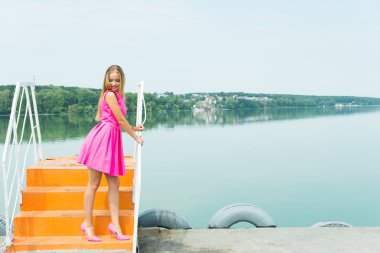 Çekici Genç Kadın