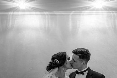 Gelin ve damat üzerinde töreni