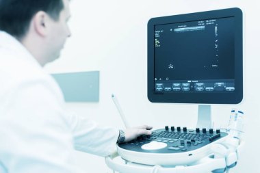 doktor ultrason makinesi kullanma