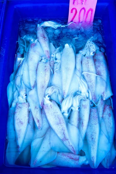 Čerstvé Mořské Plody Pultu Rybím Trhu Oceánu — Stock fotografie