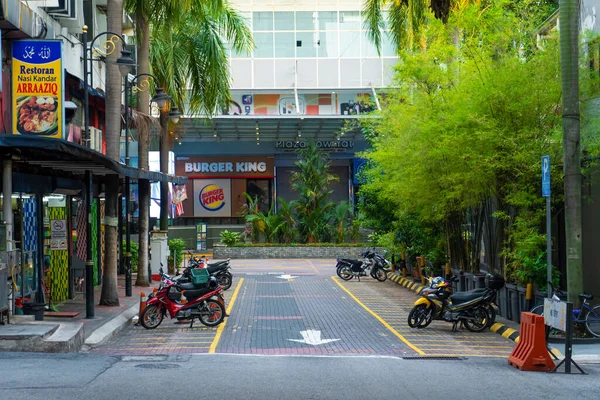 吉隆坡的街道 现代马来西亚 大都市美丽而干净的街道 吉隆坡 马来西亚 2020 — 图库照片