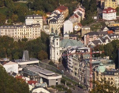 Carlsbad kasabaya Diana kuleden görüntüleyin. Karlovy Vary. Batı Bohem