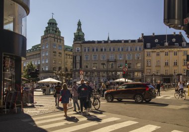 Yayalar merkezi Kopenhag Gammeltorv içinde. Kopenhag Danimarka 