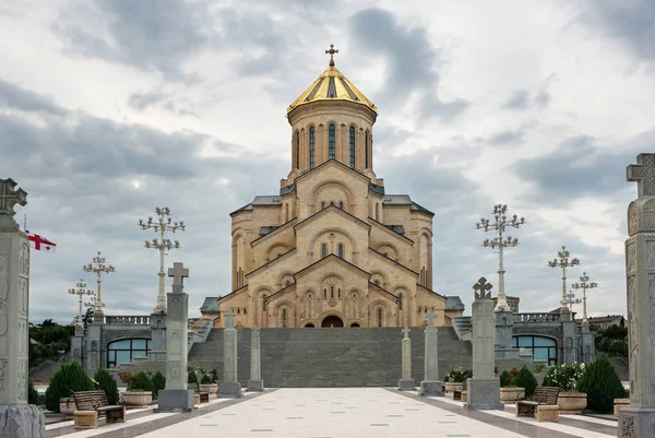 De kathedraal van Tsmind Sameba — Stockfoto