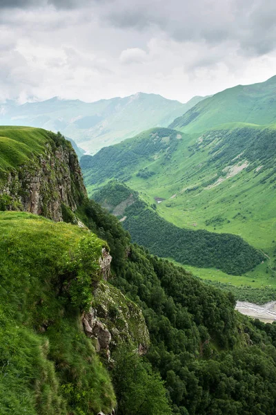 Berg im Kaukasus — Stockfoto