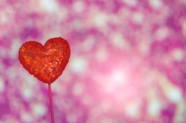 Luxuoso Coração Vermelho Sobre Fundo Rosa Feliz Dia Dos Namorados — Fotografia de Stock