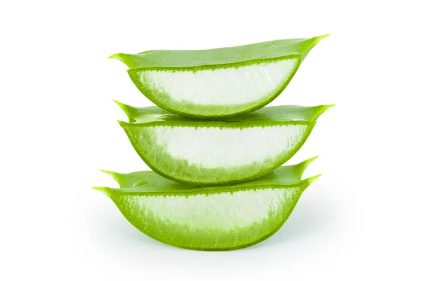 Aloe vera aislado sobre fondo blanco — Foto de Stock