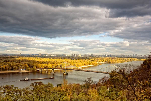 Landscape with river and bridge — Stock Photo, Image