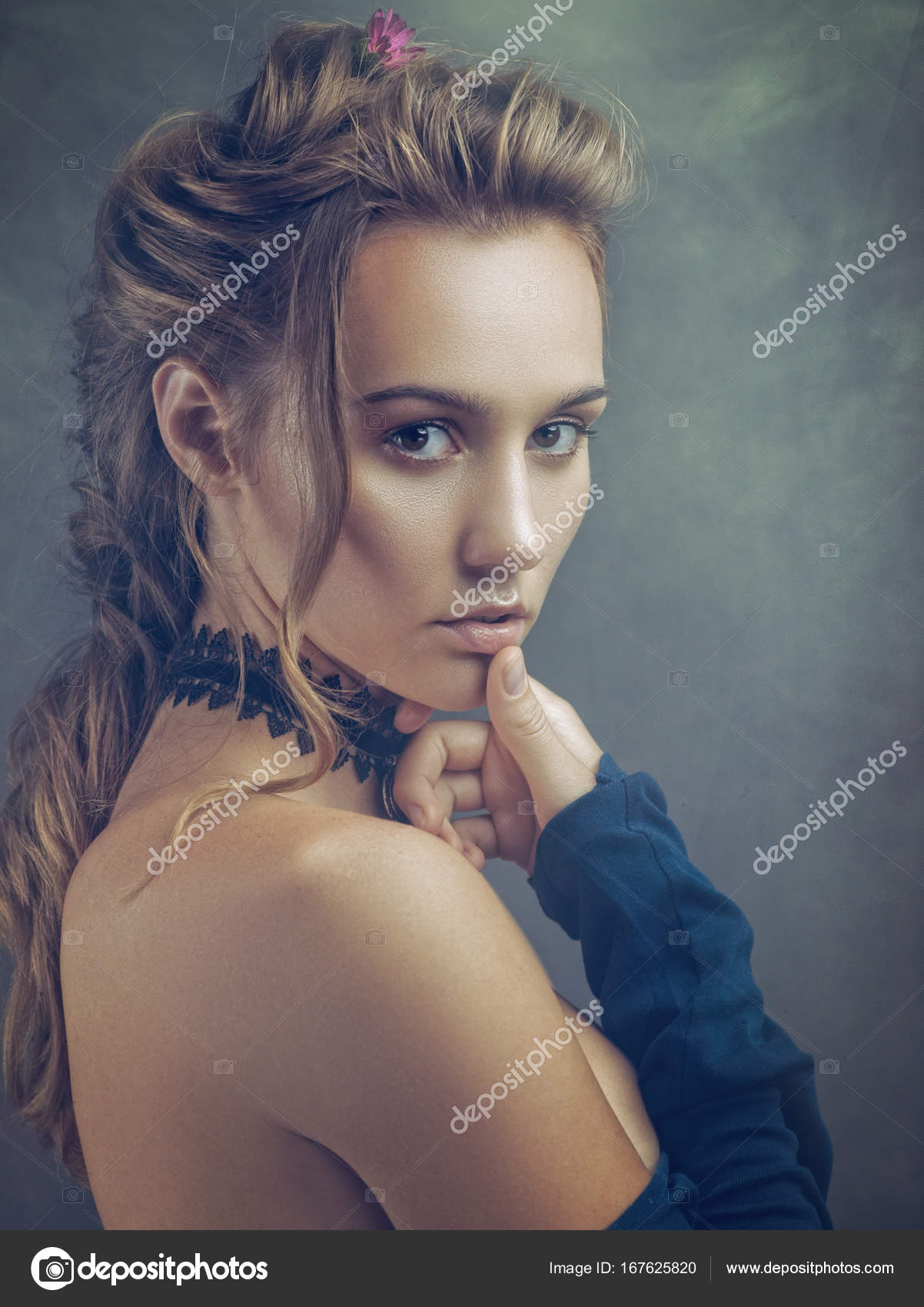 Retro styled female portrait — Stock Photo © tolokonov #167625820