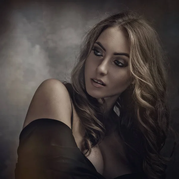 Vamp Style Blonde Female Portrait Faded Colours — Stock Photo, Image