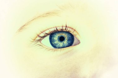 göz bir yaşındaki kız