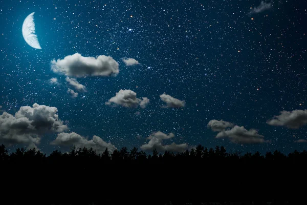 Fundos céu noturno com estrelas e nuvens. — Fotografia de Stock