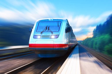 modern yüksek hızlı tren