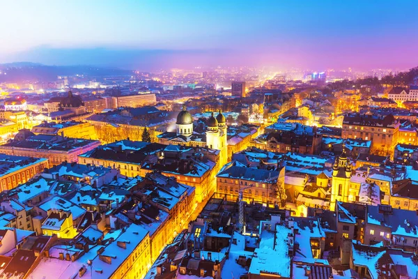 Vista aérea noturna de Lviv, Ucrânia — Fotografia de Stock