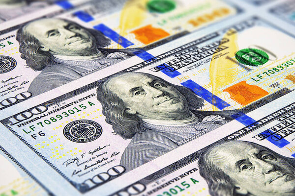 New 100 US dollar banknotes