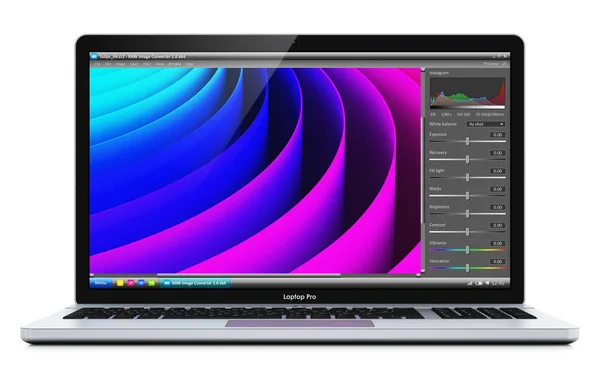 Ordinateur portable avec logiciel de retouche photo — Photo