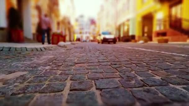 Eski şehir retro renklerde sokak — Stok video