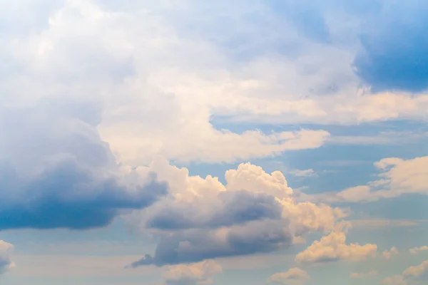 曇った空の背景 — ストック写真