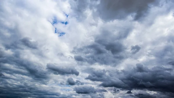 Gewitterwolken Himmel Hintergrund — Stockfoto