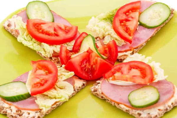 Sandwiches en plato — Foto de Stock