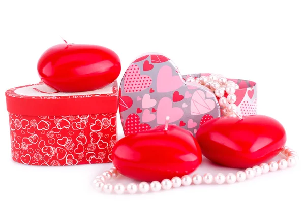 Candele cuore rosso, collane e scatole regalo — Foto Stock