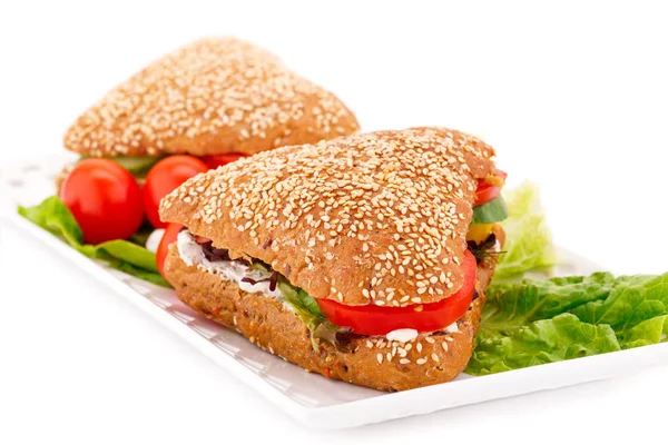 Sandwiches en plato — Foto de Stock