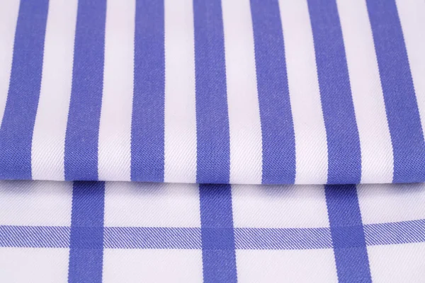 Mavi ve beyaz mutfak havlular