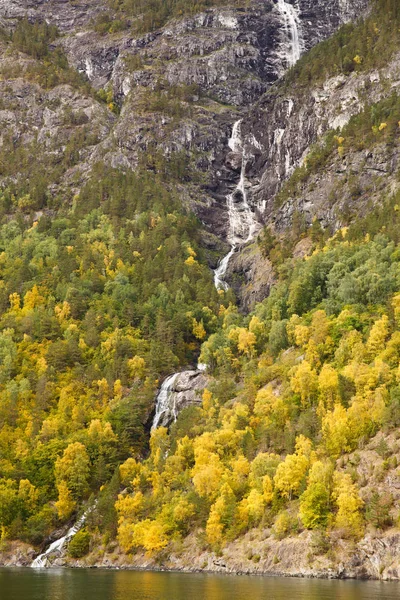 Cachoeira na Noruega — Fotografia de Stock