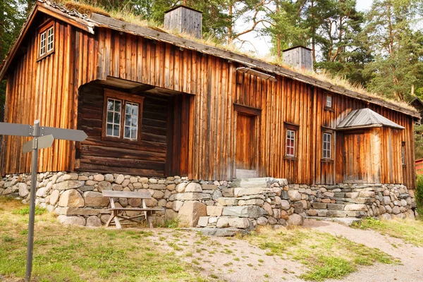 Casa antiga tradicional em Oslo — Fotografia de Stock