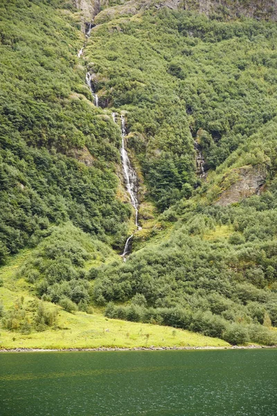 Cachoeira na Noruega — Fotografia de Stock