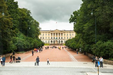 Karl Johan'a ve Oslo The Royal Palace